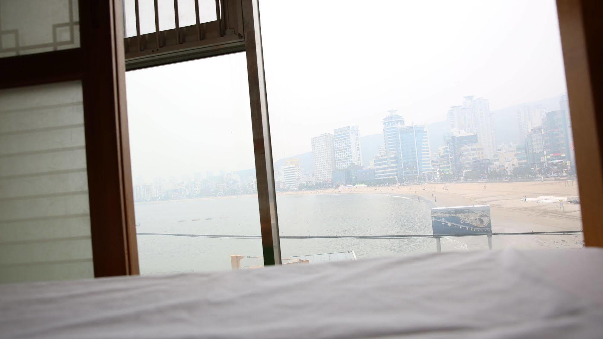 Yes Guesthouse Busan Esterno foto