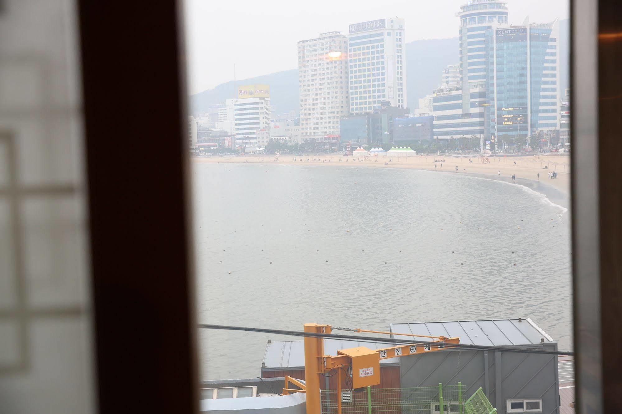 Yes Guesthouse Busan Esterno foto